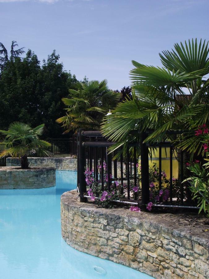 Domaine De Guillalmes Hotell Fumel Exteriör bild